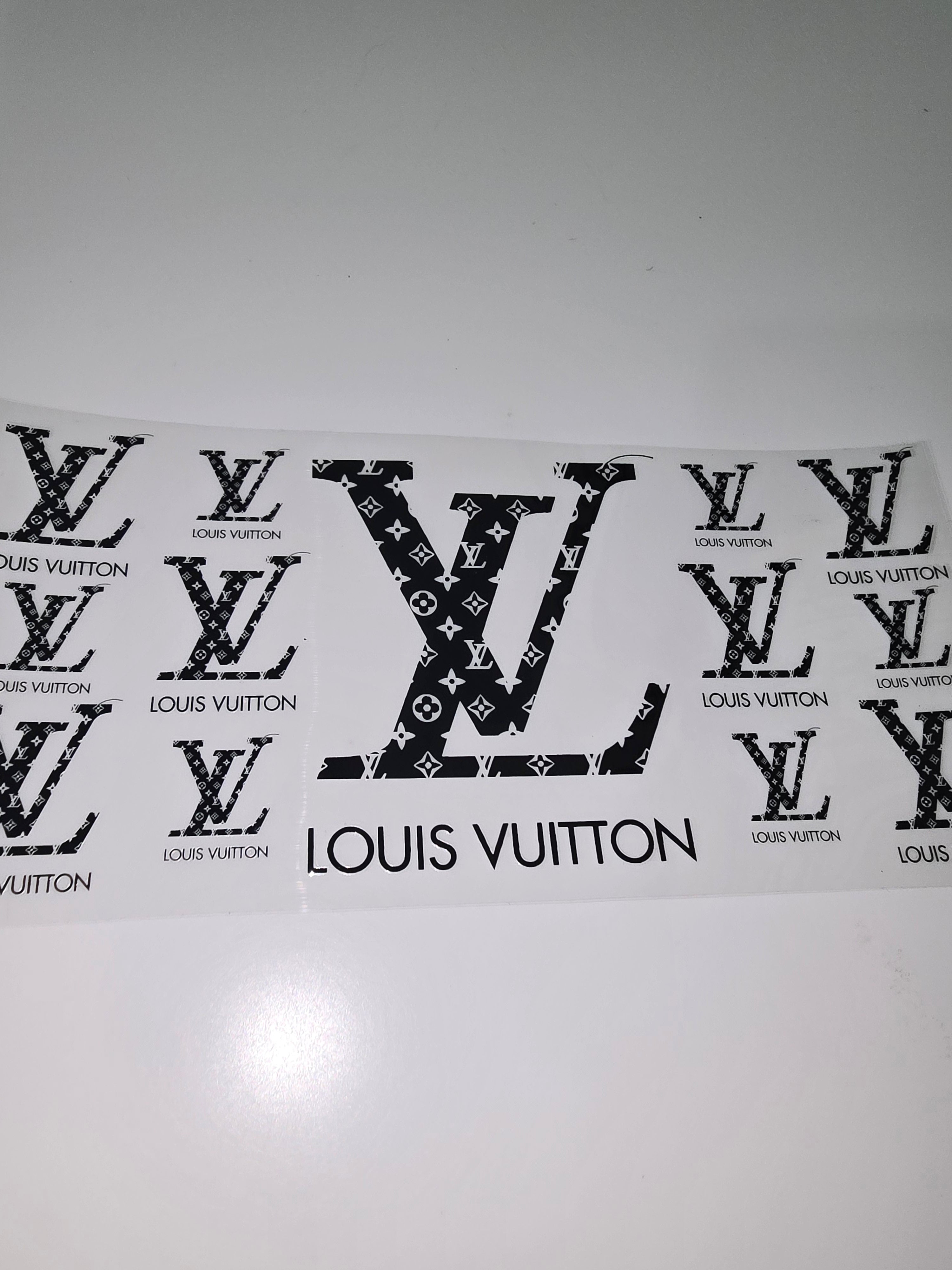 LV in Black