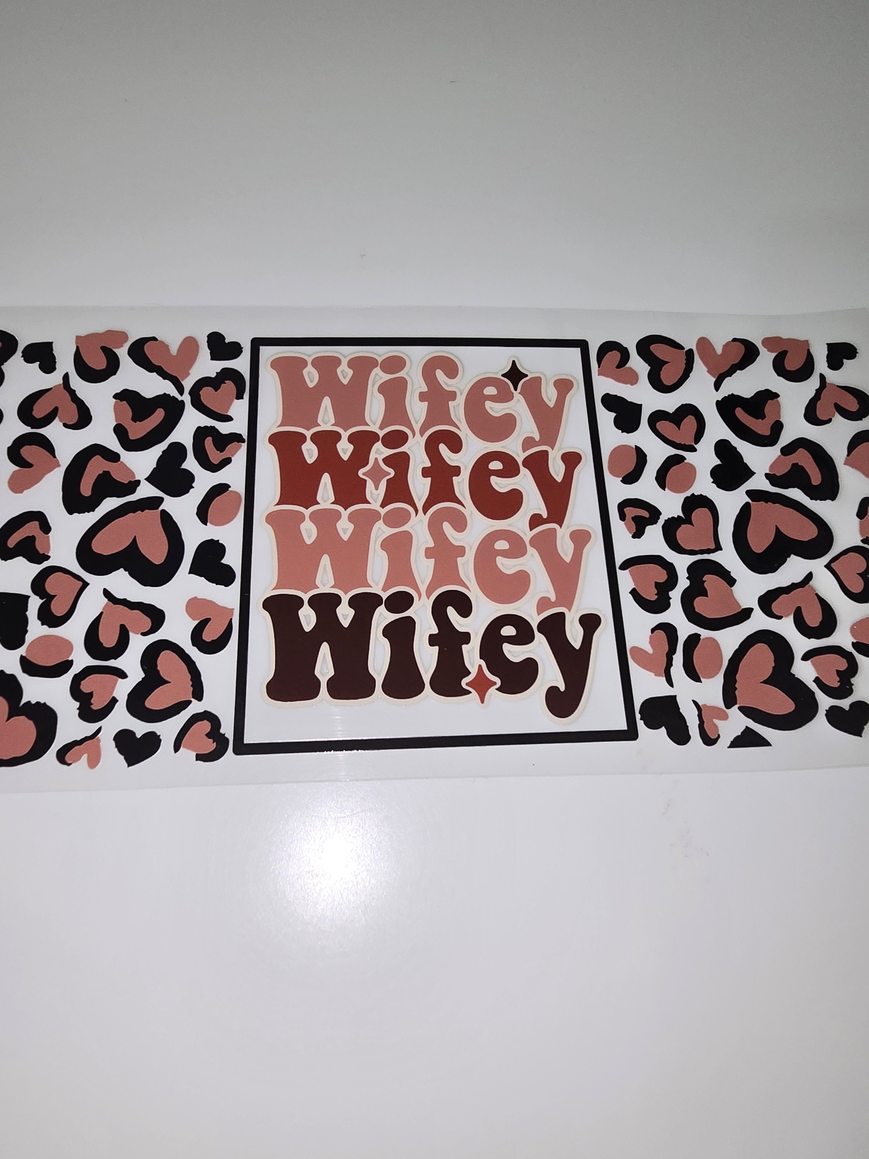Wifey & Brown Hearts